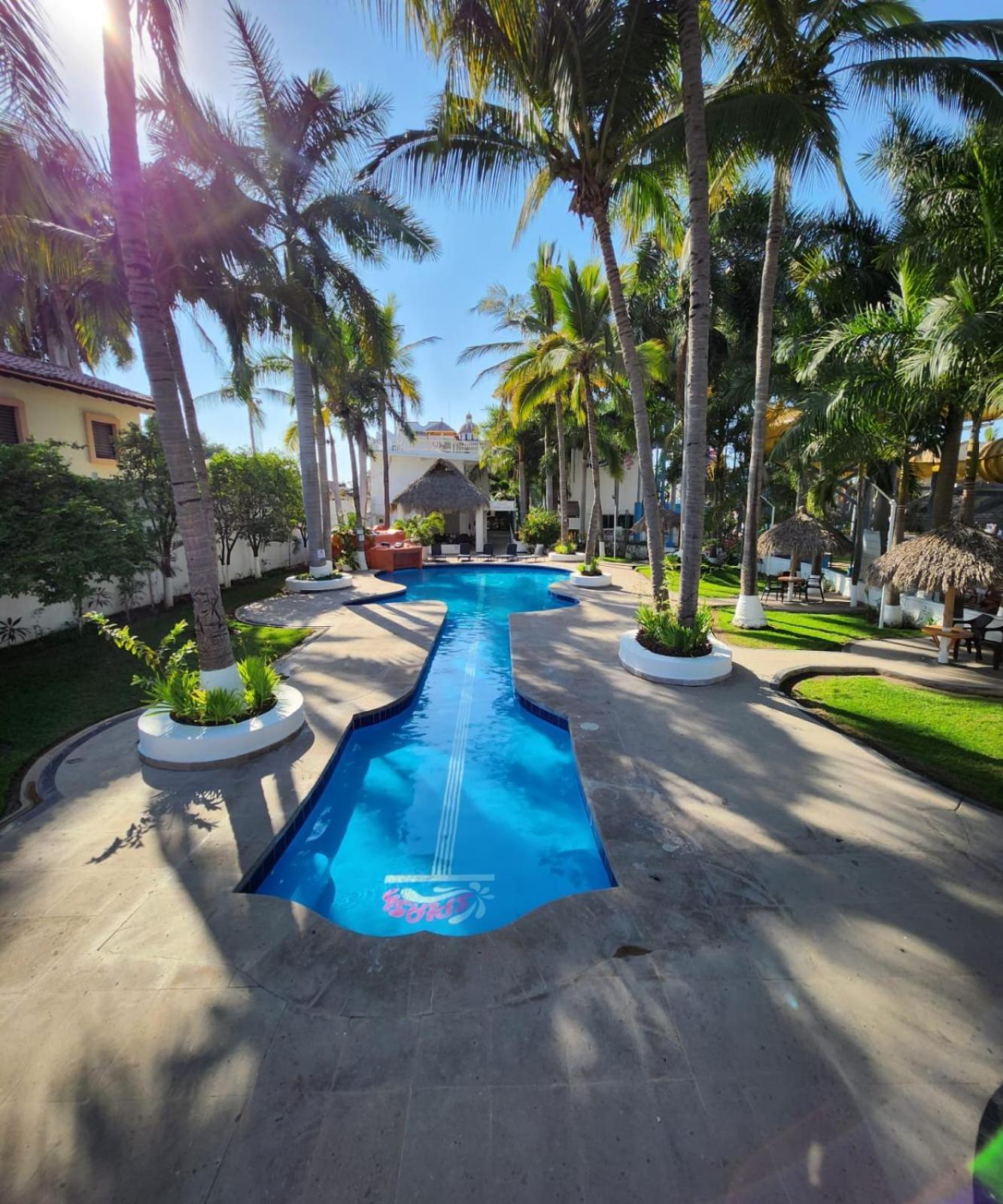 Splash Inn Nuevo Vallarta & Parque Acuatico Esterno foto