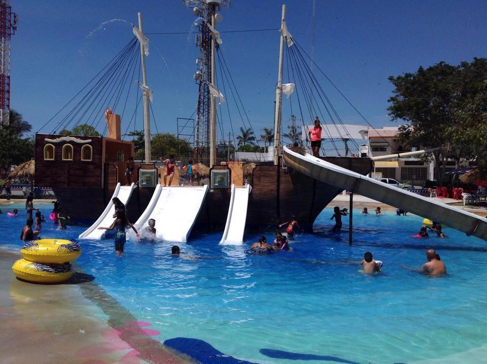Splash Inn Nuevo Vallarta & Parque Acuatico Esterno foto
